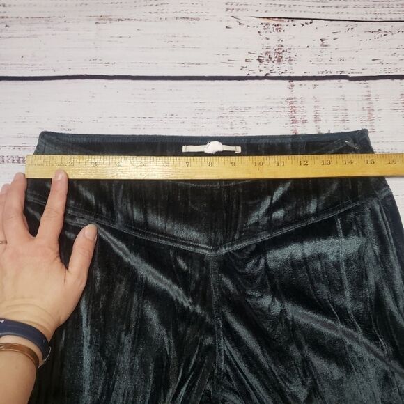 Urban Outfitters Velvet pants - Kimchi Blue - Velvet pants - Picture 15 of 15